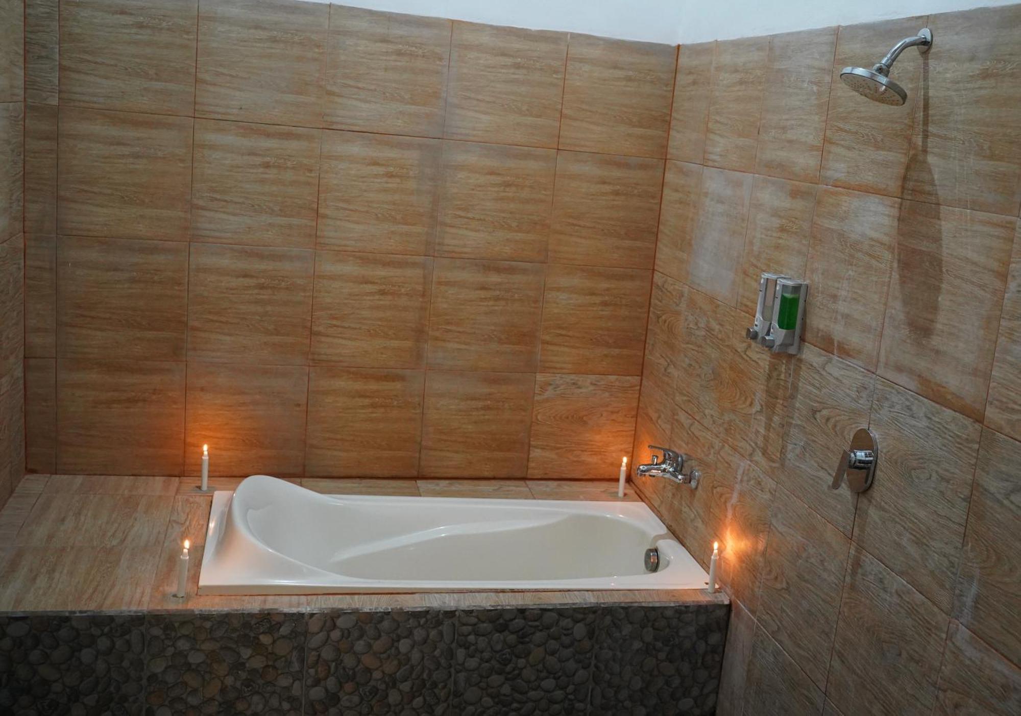 Wahyu Masari Homestay Sakti Экстерьер фото